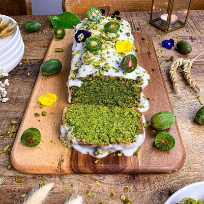 Cake aux pistaches et épinards végétalien