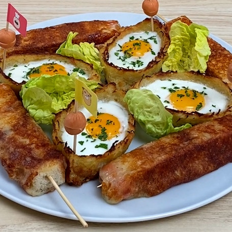 Breakfast Hot Dog Dunkers