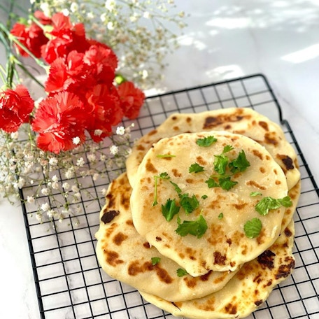 Les cheese naans