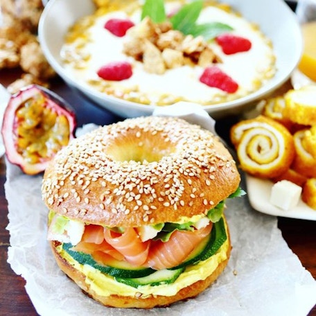 Bagel saumon courgettes et curry