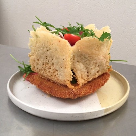 Sándwich elegante de queso parmesano y mozza!