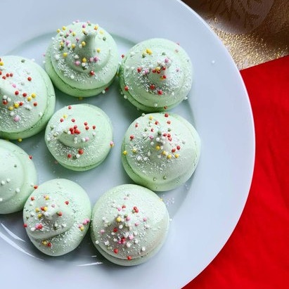 Meringues costumées