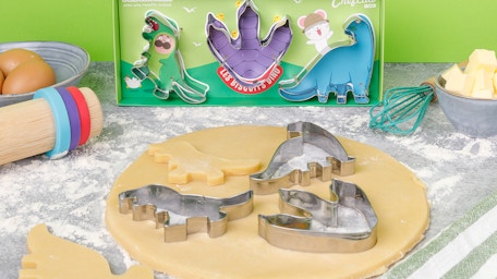 Faites vos dinos à la maison !