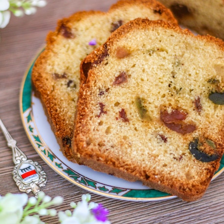 Le cake aux fruits confits