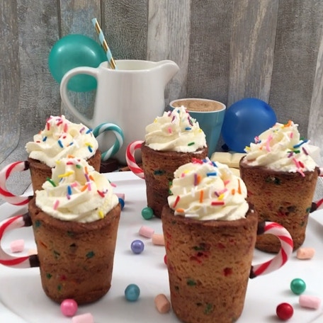 Hot Chocolate Cookie Cups