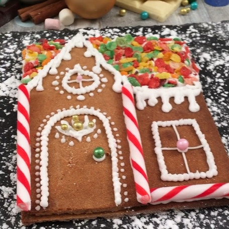 Easy Gingerbread House